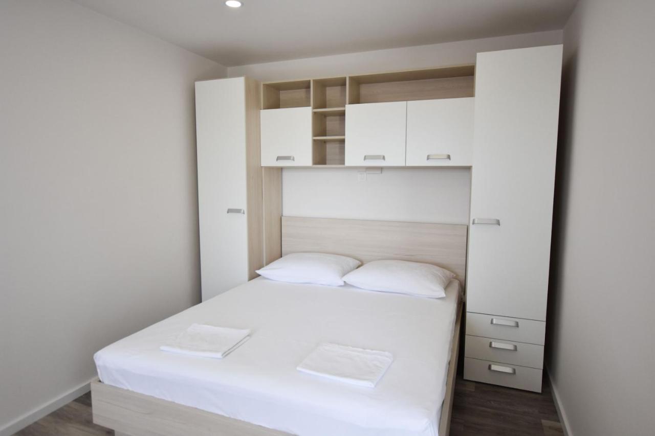 Apartments Anica Primošten Extérieur photo